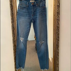 Sold out on Madewell!!! Perfect jeans.